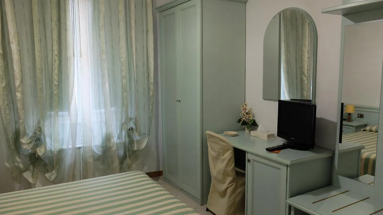 Hotel Abas Montecatini Terme 2*,